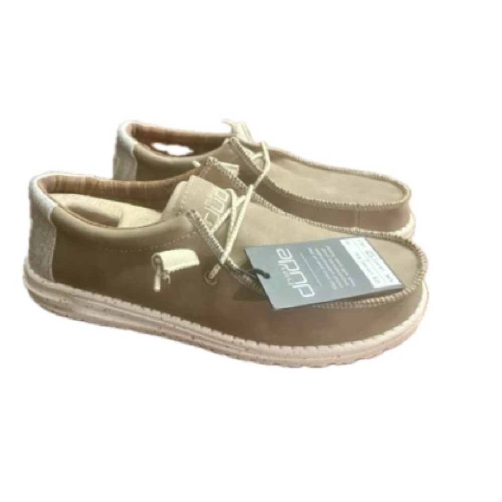Hey Dude Wally NWT Light Brown Slip-On Shoes